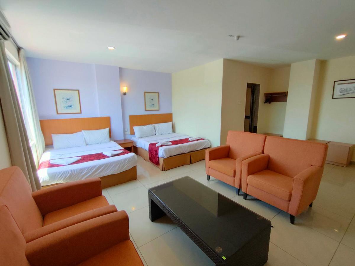 Mrc Hotel Melaka Raya Екстериор снимка