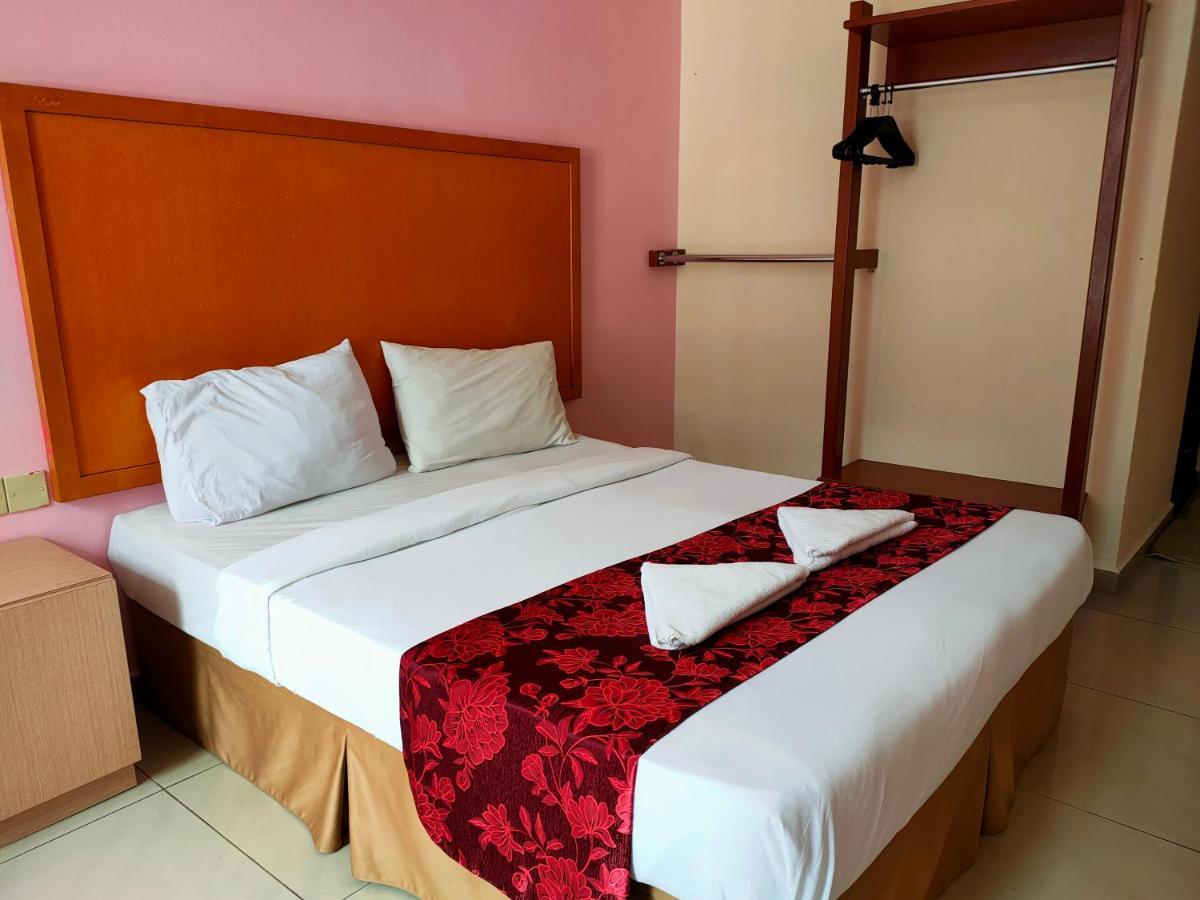 Mrc Hotel Melaka Raya Екстериор снимка