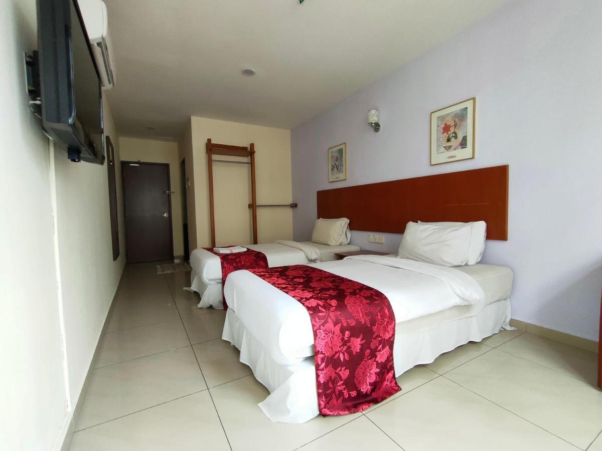 Mrc Hotel Melaka Raya Екстериор снимка