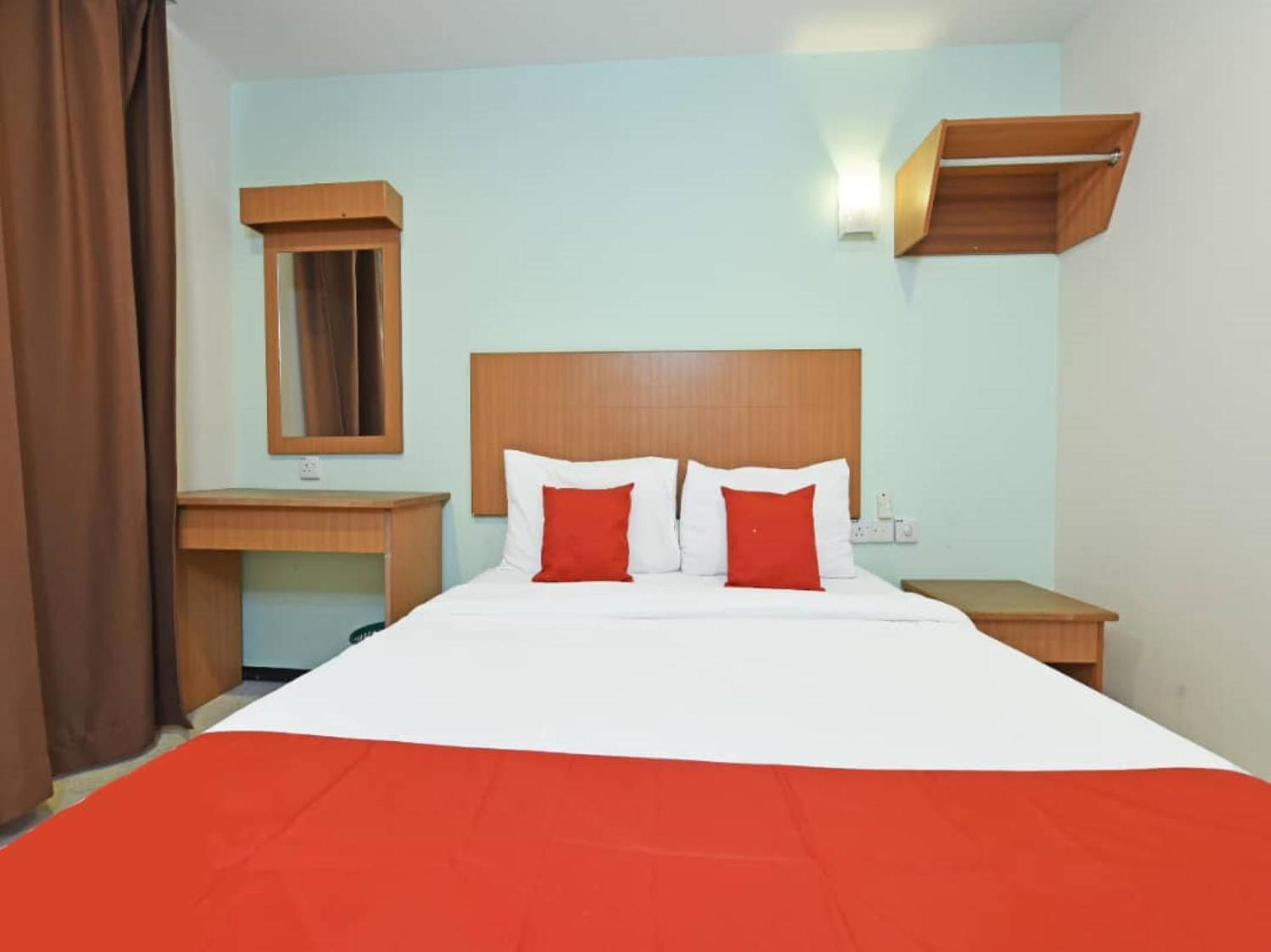 Mrc Hotel Melaka Raya Екстериор снимка