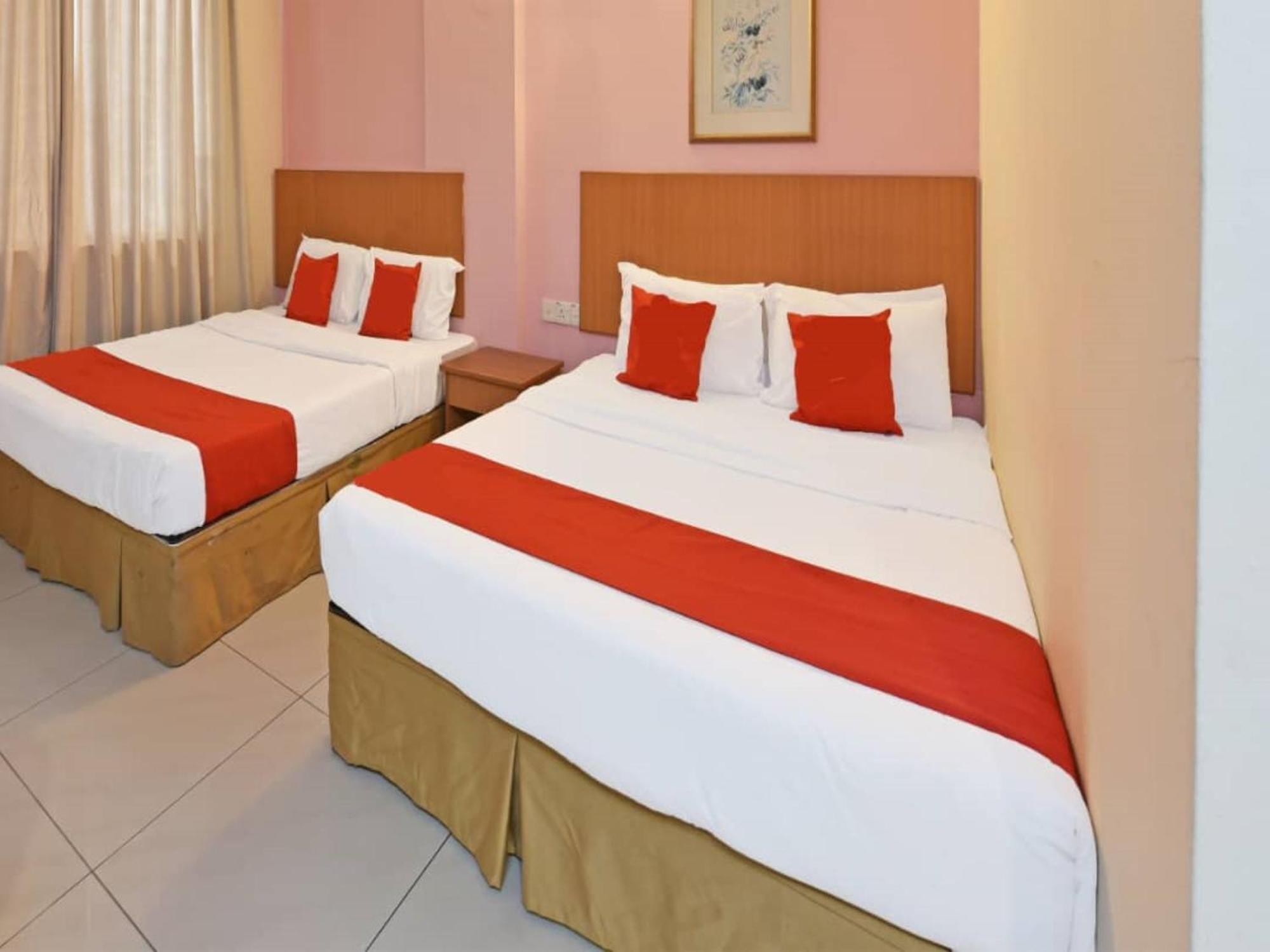 Mrc Hotel Melaka Raya Екстериор снимка