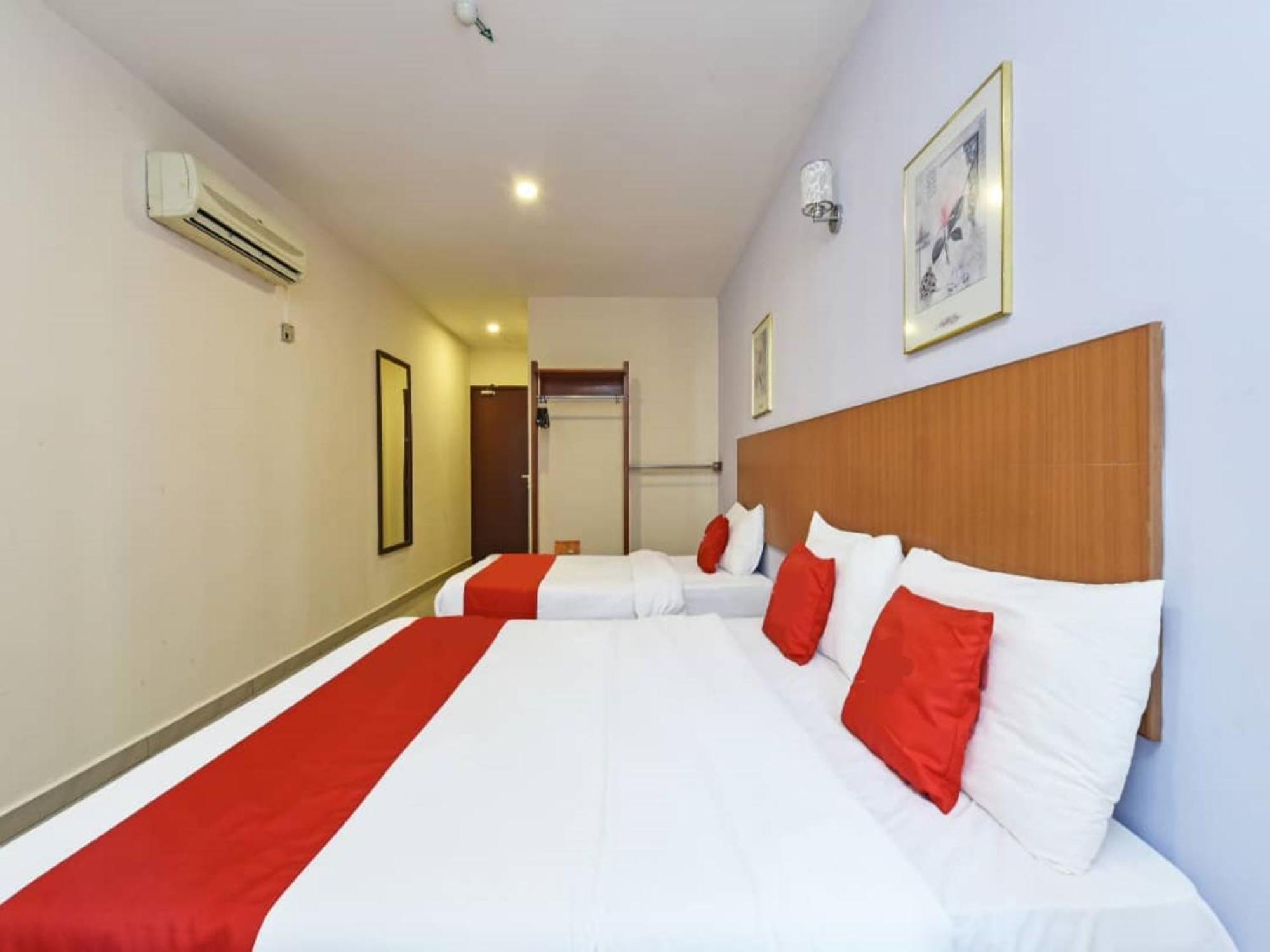 Mrc Hotel Melaka Raya Екстериор снимка