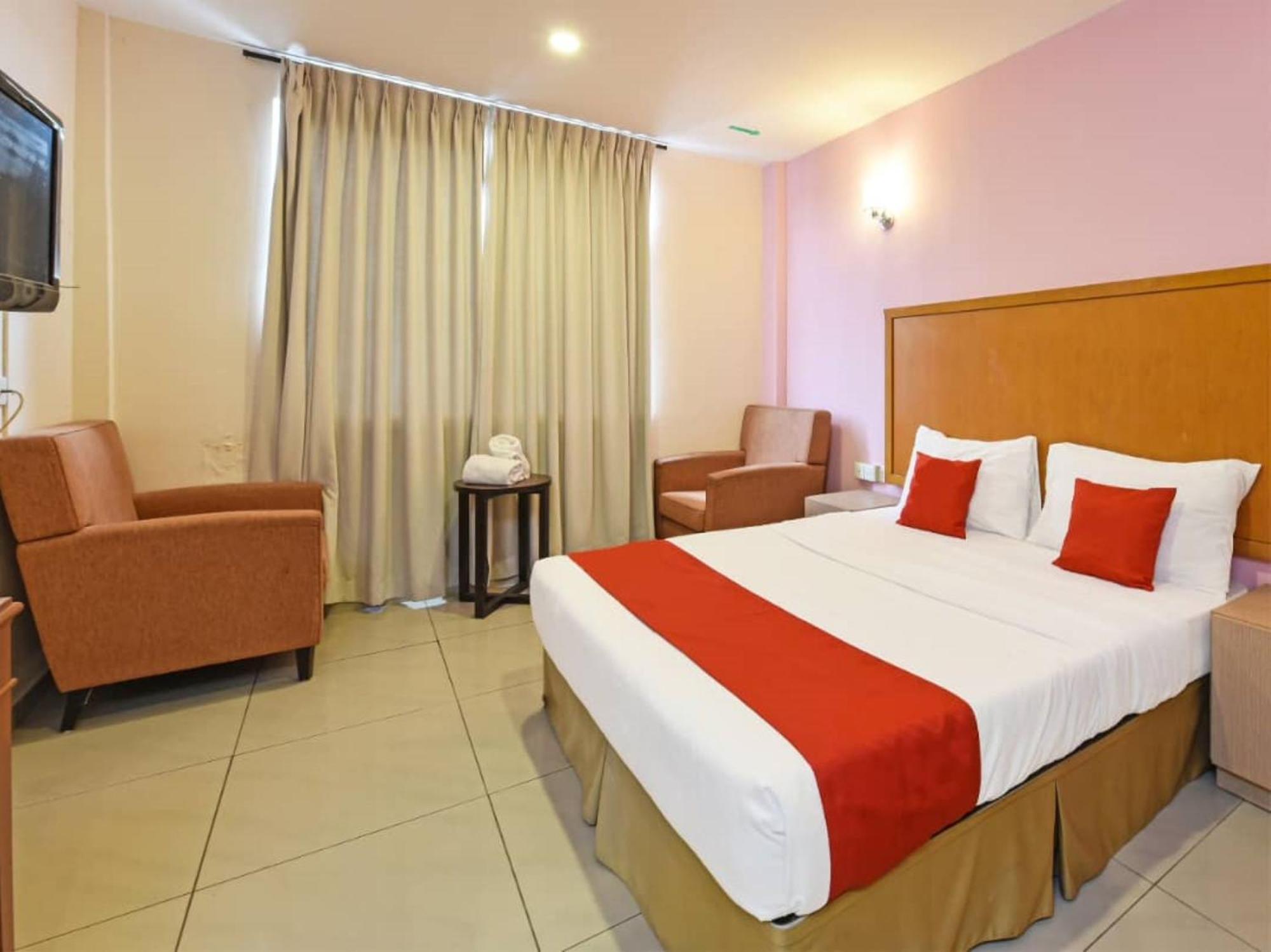 Mrc Hotel Melaka Raya Екстериор снимка