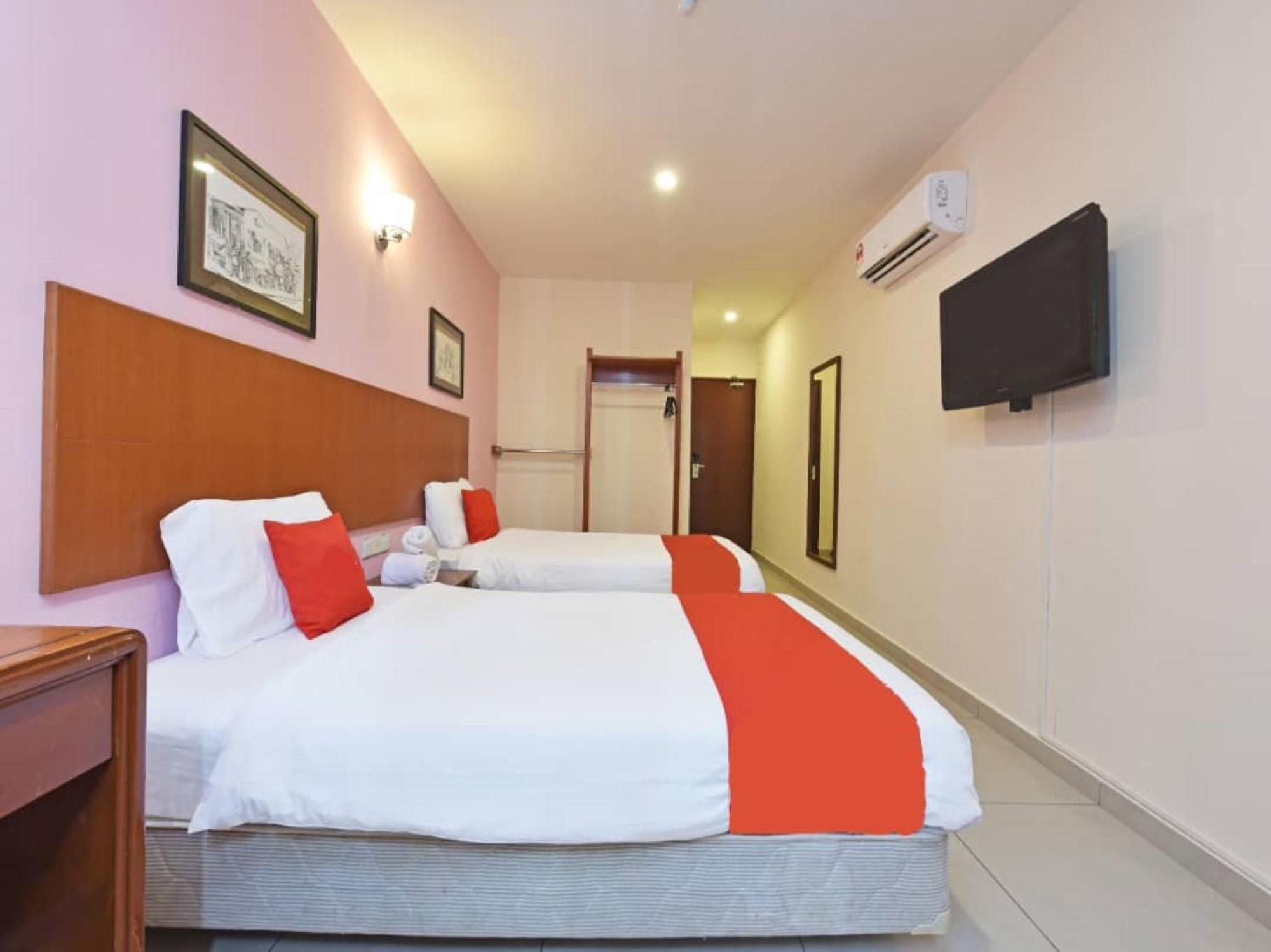 Mrc Hotel Melaka Raya Екстериор снимка